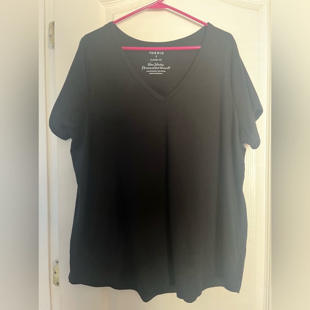 Torrid classic fit short sleeve black top. 3X